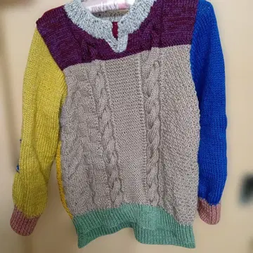 멀티 컬러 케이블 짜임 긴팔 니트