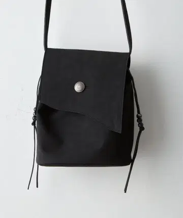 WHIMSIC 비건 스웨이드 레더 슬링백 숄더백