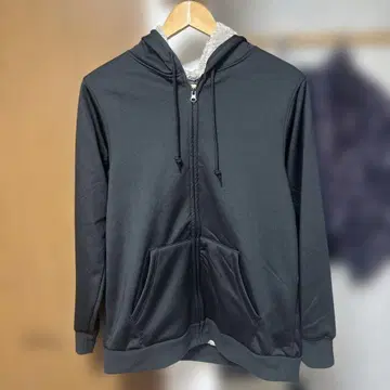 BASICALLY 블랙 플리스 후드티