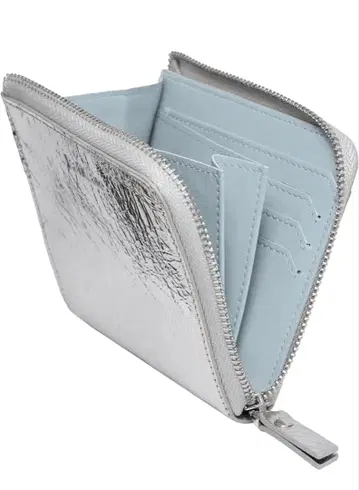 실버 컴팩트 지갑