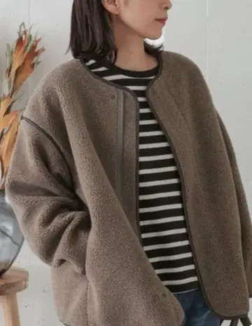 어반 리서치 도어스 울 혼방 보아 숏 블루종 경량