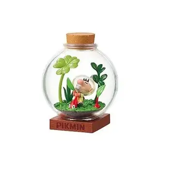 뽑히는 피크민 테라리움