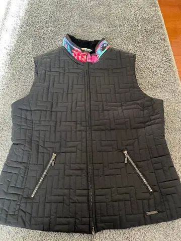 레오나르 스포츠 베스트 블랙 40