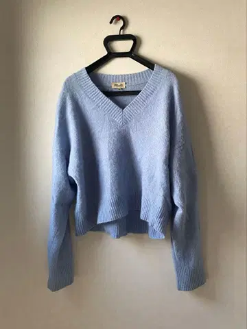 BAUM UND PFERDGARTEN 니트