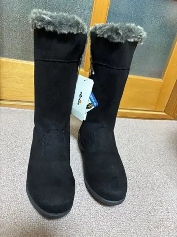 ellesse 블랙 스웨이드 퍼 부츠