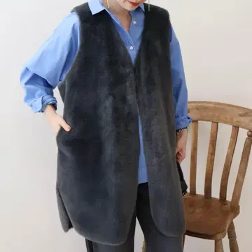 아메리칸 홀릭 인조 모피 베스트