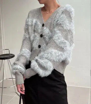 카프리슈 레마쥬 WAVE 페더 가디건