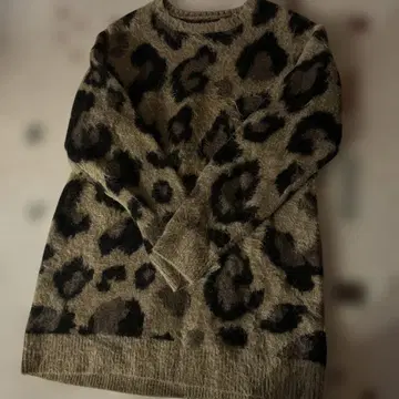 BACKSTAGE PASS 레오파드 무늬 니트 스웨터 남성용