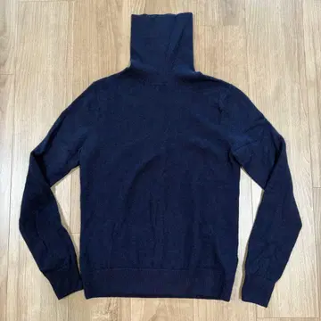 [ 새상품 ] UNIQLO 캐시미어 100% 터틀넥 스웨터 네이비 S