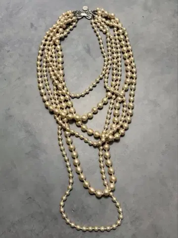 쁘띠 로브 노아르 petite robe noire 목걸이 6연