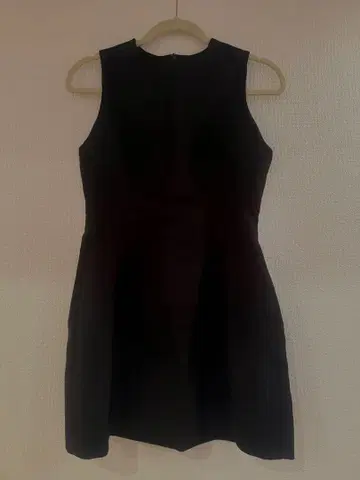 12/19까지 가격 인하 [ 미사용 새상품 ] ZARA 원피스