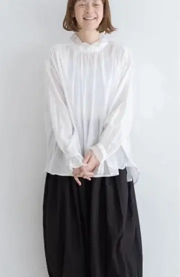 NATIVE VILLAGE 레이스 달린 화이트 셔츠