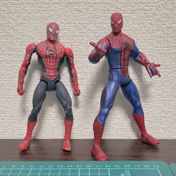 스파이더맨 피규어 2체 세트