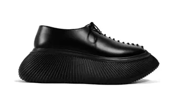 OUTLAND x THREE TREASURES LIVER 신발