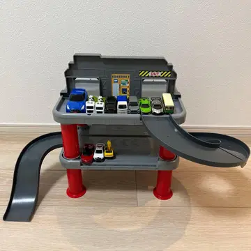 2WAY로 길게 놀 수 있는 첫 토미카 주유소 세트 라브포 등