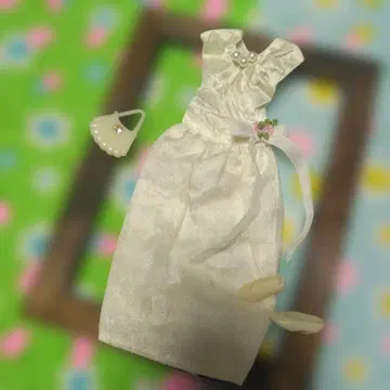 타카라 바비 옷 갈아입기 드레스 화이트