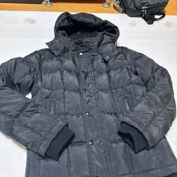 블랙 퀼팅 다운 자켓