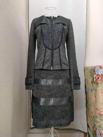 도네이커 사 셋업 그레이