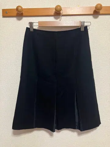 프로포션 바디 드레싱 스커트 블랙 무릎 기장 박스 플리츠 3