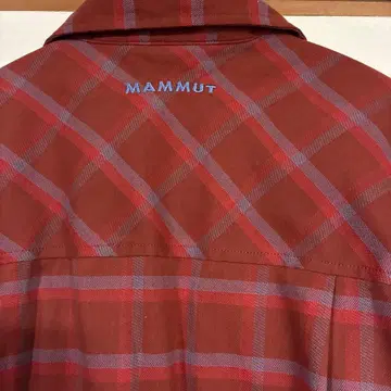 MAMMUT 로고 자수 빨간색 체크 무늬 긴팔 셔츠