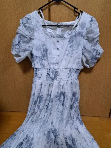 꽃무늬 퍼프 슬리브 롱 원피스 evelyn