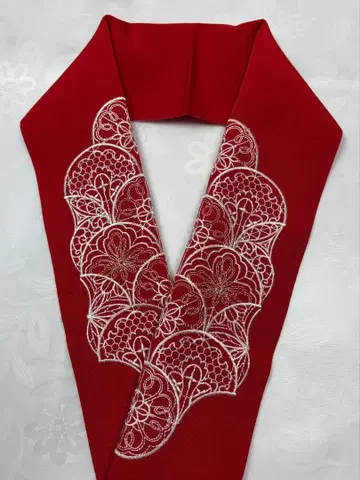t-027 장식용 깃 자수 후리소데 성인식 레이스 무늬 빨간색