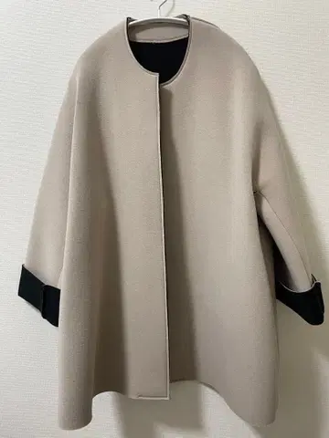 DOUX ARCHIVES 본딩 미들 코트