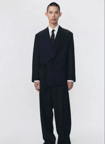 ZARA x SOSHIOTSUKI 핀스트라이프 패턴 셋업 54-44