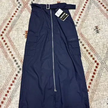 OUTDOOR PRODUCTS 네이비 타이트 스커트 F