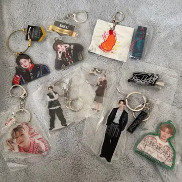 원엔 EIKU 아크릴 키링