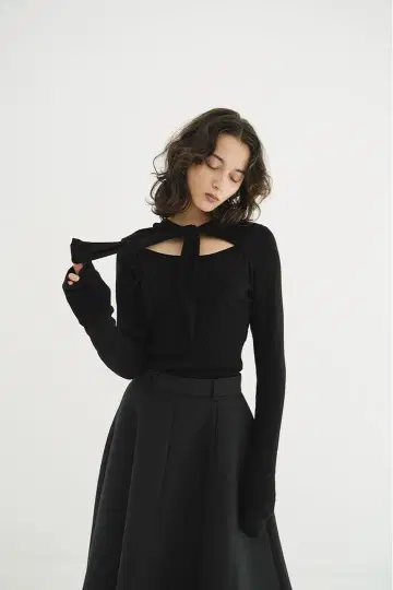 CLANE 클라네 BOW TIE HOODED CUT TOPS