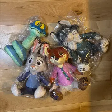 새상품 미개봉 주토피아2 L 봉제 인형 닉 주디 게리 파우버트