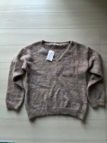 Bab 베이지 V넥 스웨터 M