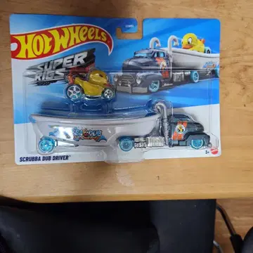 Hot Wheels SCRUBBA DUB DRIVER