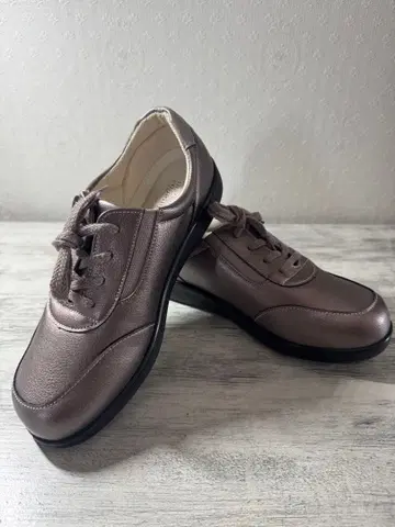 브라운 레이스업 스니커즈 24.0cm