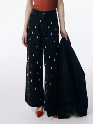 WIDE DENIM PANTS with PEARL JOSEMOON