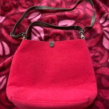 fika herrika 빨간색 숄더백