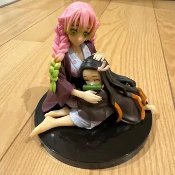 칸로지 미츠리 & 카마도 네즈코 피규어