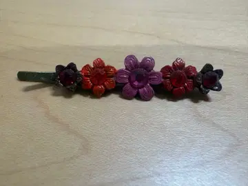 미하엘 네그린 꽃 모티브 헤어핀