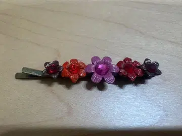 미하엘 네그린 꽃 모티브 헤어핀