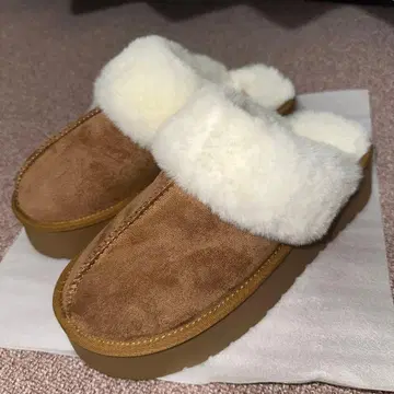 브라운 스웨이드 퍼 포함 어그 부츠 디스코트 DISCOAT