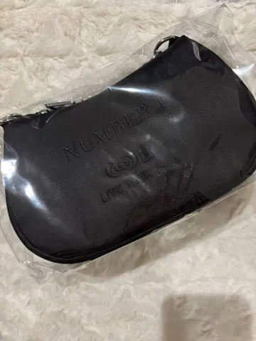 NUMBER_i LIVE TOUR 숄더 파우치