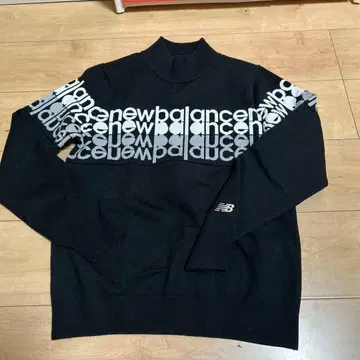 new balance 골프 터틀넥 스웨터 사이즈 2