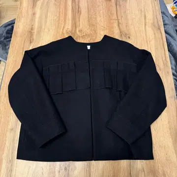 로우퍼지 RAW FUDGE 노카라 프릴 자켓 블랙