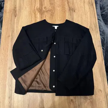 로우퍼지 RAW FUDGE 노카라 프릴 자켓 블랙