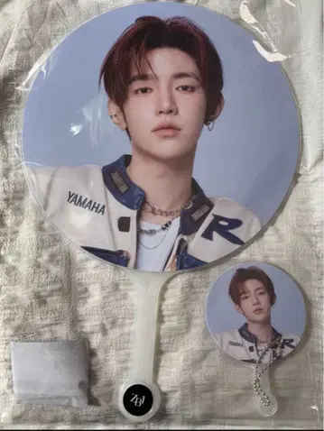 ZEROBASEONE ZB1 제베원 장하오 부채