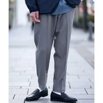 새상품급 어반 리서치 도어즈 테이퍼드 트라우저 M 사이즈 슬랙스