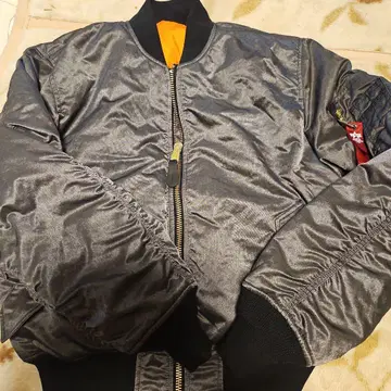 ALPHA INDUSTRIES 봄버 자켓 그레이