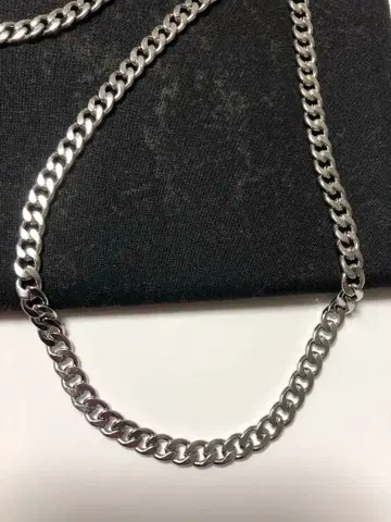 실버 스테인리스 체인 목걸이