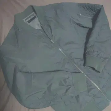 [ UNIQLO ] 유니클로 MA-1 플라이트 자켓 카키 S 사이즈